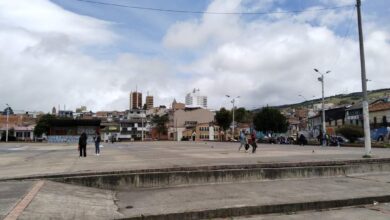 Dentro de la programación de eventos por la celebración del cumpleaños de la ciudad se había anunciado un “desfile de autos clásicos y antiguos”.