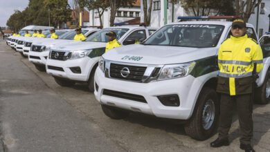 Policía